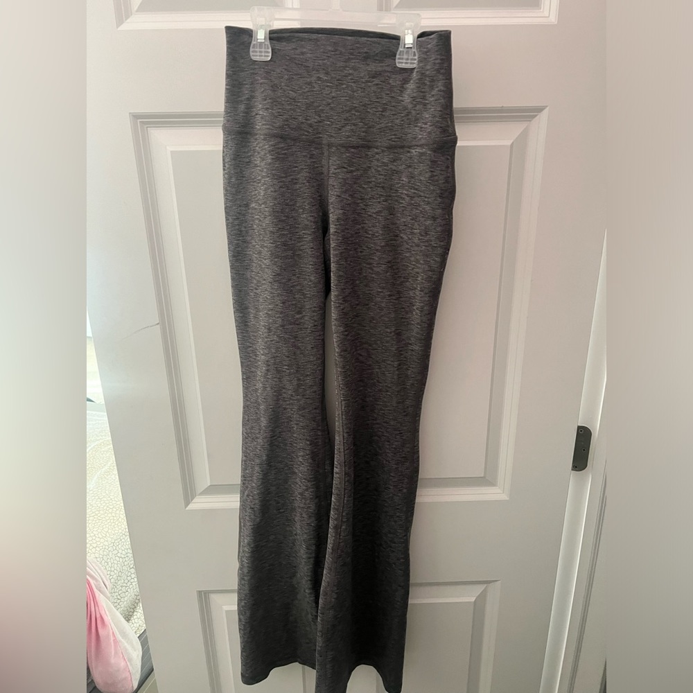 Gilly hicks HOLLISTER grey mini flare pants